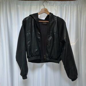 Ashley by 26 International Outerwear Faux Cropped Leather Jacket - Size Medium